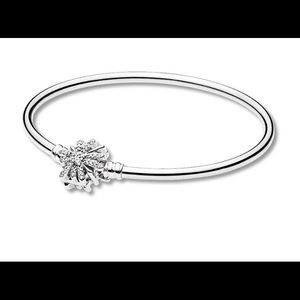 Pandora Bangle